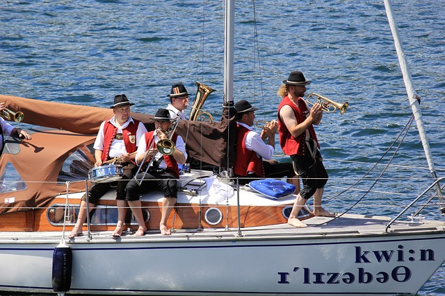 反映出他在 反映出他在